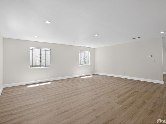 5th image of 3251 Hyde St