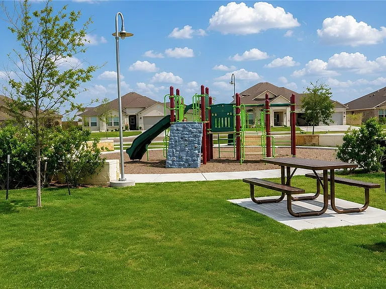 2749 Eltonne Gardens Dr — Photo 19
