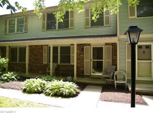 85 Quaker Ridge Dr, Akron, OH 44313