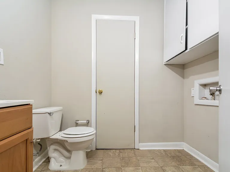 632760_029_bathroom_13156065.jpg