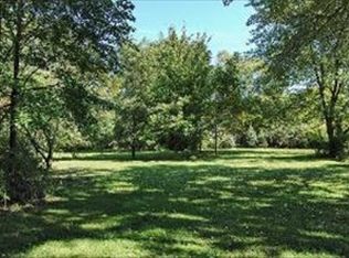 1611 N Wilke Rd, Arlington Heights, IL 60004