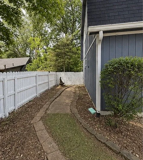 7712 N Spring Ln — Photo 24