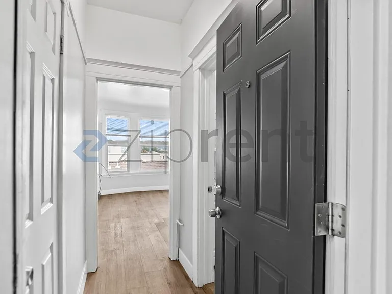 680 14th St #411 — Photo 4