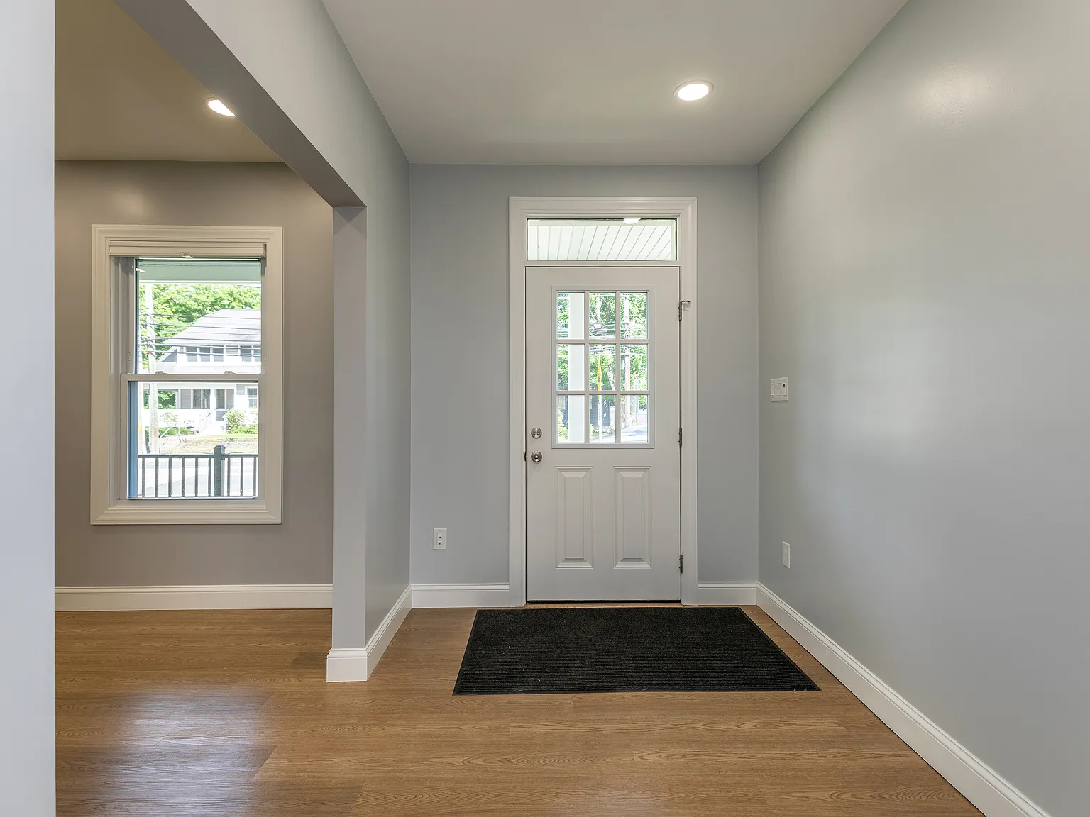 Studio, 873 sqft, $2,000 — Photo 3
