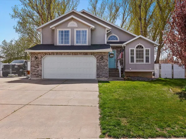 1149 W 1520 N, Clinton, UT 84015