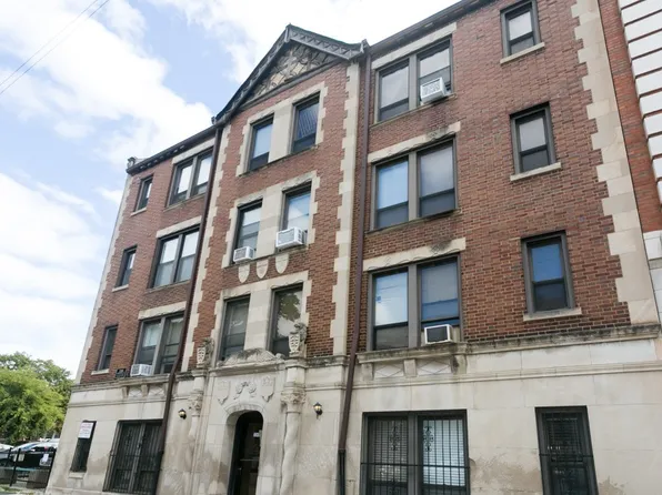 3345 N Marshfield Ave, Chicago, IL
