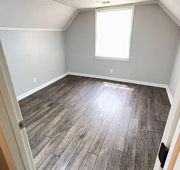 4015 Michael Rd — Photo 15