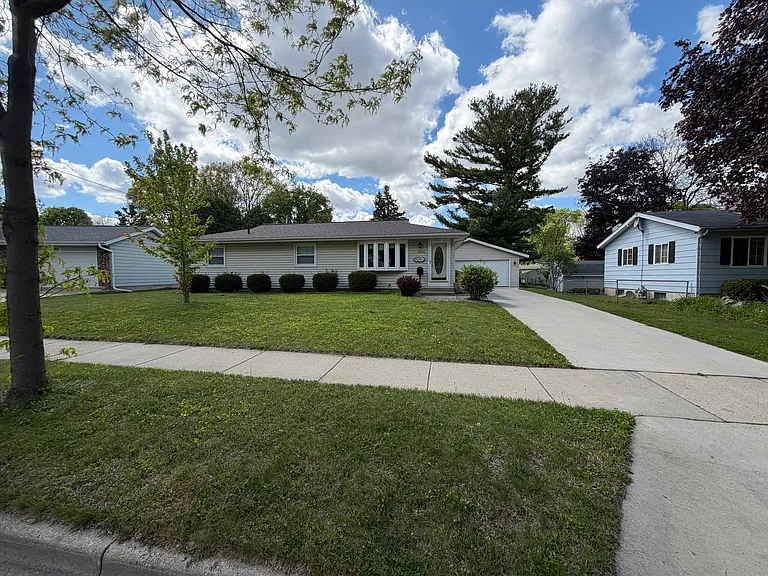 4506 Maryland Dr — Photo 3