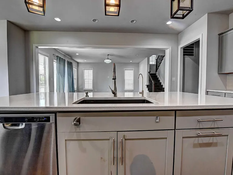 42055 Darlene Pl — Photo 59