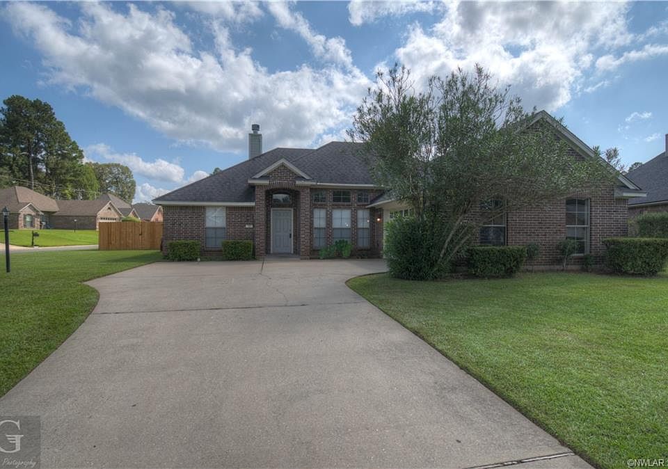 1st image of 301 Haguewood Cir