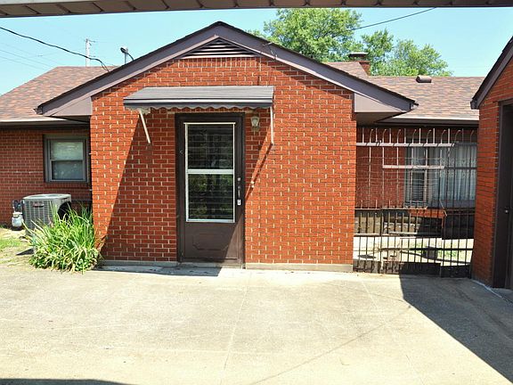 3rd image of 185 Fairview Ct