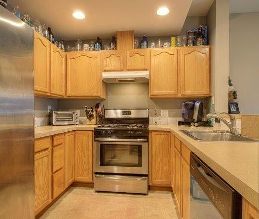 3rd image of 418 17th St SE Unit 6B