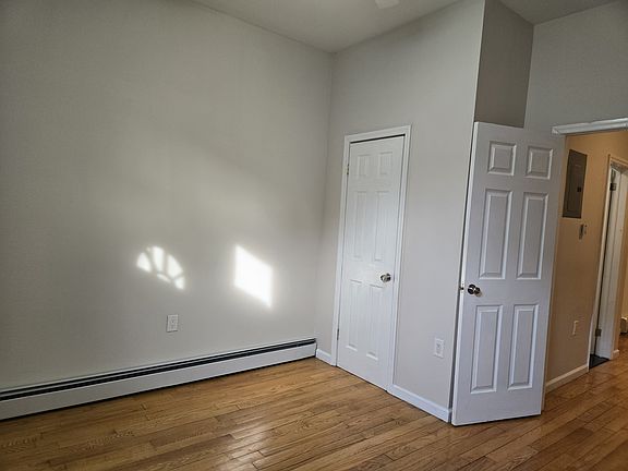 3rd image of 1823 Menahan St APT 1L