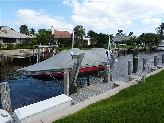 3rd image of 109 Paradise Harbour Blvd APT 310