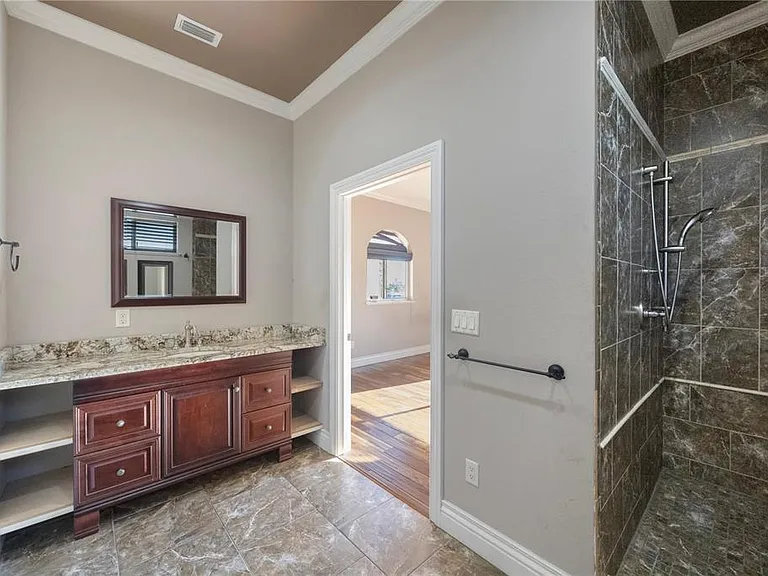 736 Pruitt Dr — Photo 16
