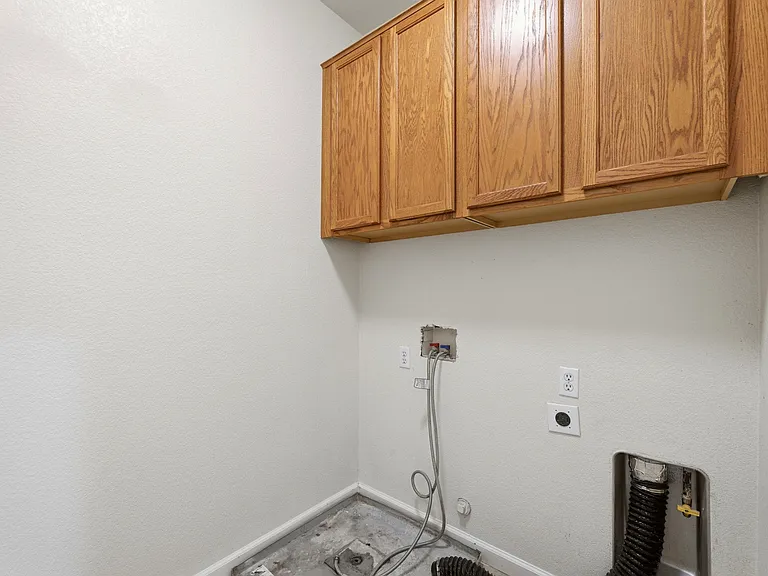 425 Regatta Ln #103-00 — Photo 35