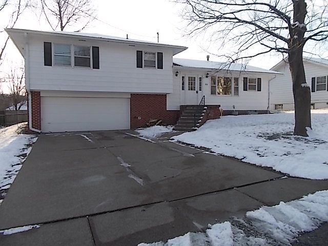 1st image of 1812 Briarwood Ln