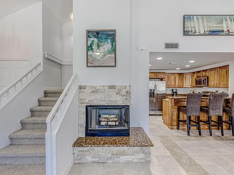 1701 Mizzenmast Way — Photo 35