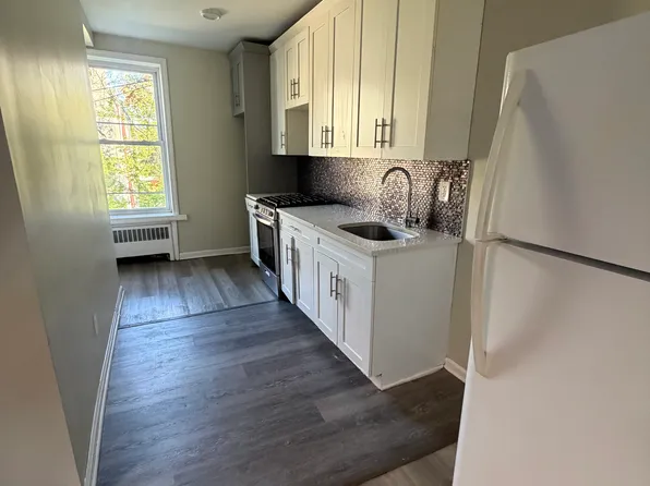 144 West Side Avenue image 1 of 10