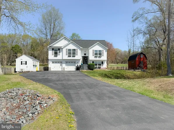 35520 Golf Course Dr, Mechanicsville, MD 20659