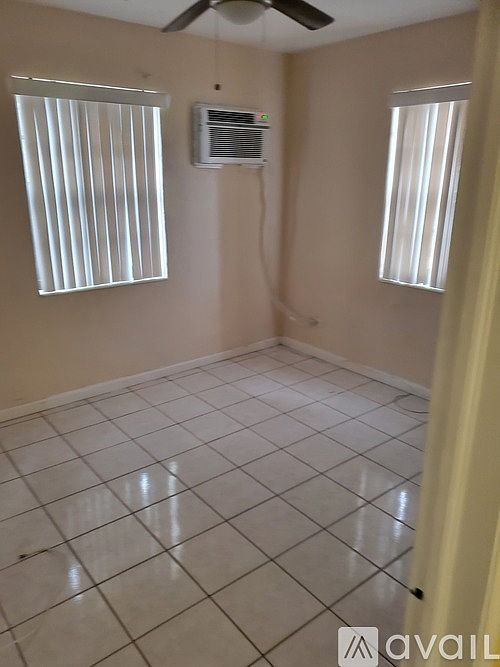 1st image of 165 NW 125th St N