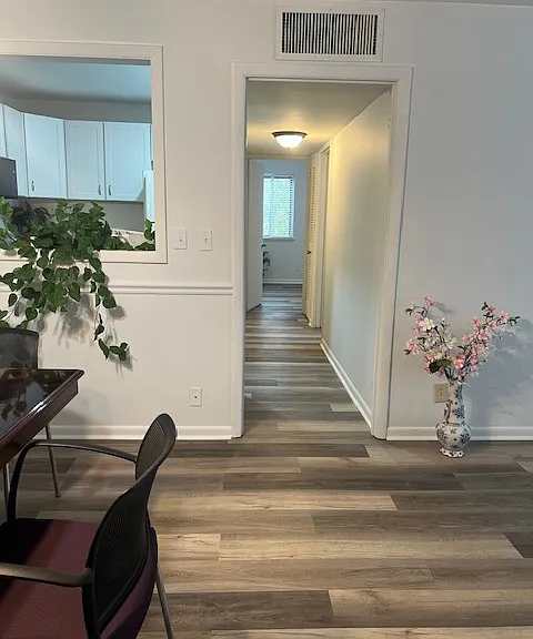 3210 Orleans Dr #4 — Photo 4