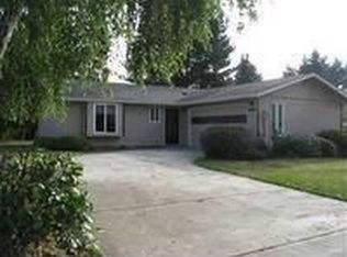 4458 Constitution Ln, Longview, WA 98632
