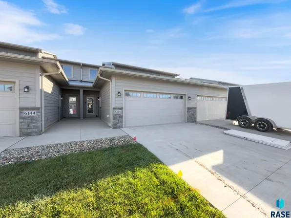 6146 S Bison Pl, Sioux Falls, SD 57108