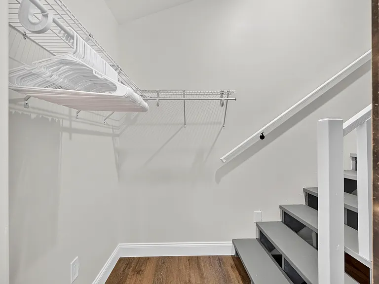 630 Lamplight Ln — Photo 39