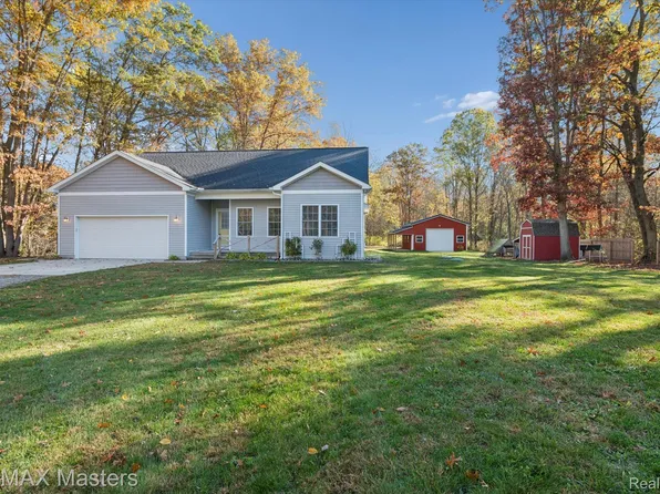 25845 Martinsville Rd, New Boston, MI 48164
