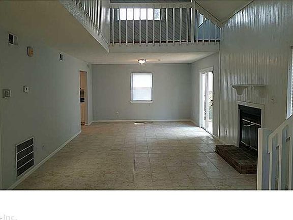 5th image of 922 Carolina Ave