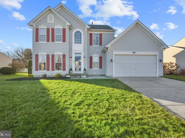13 Canidae St, Burlington, NJ 08016