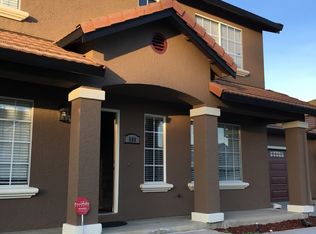 500 Arbour Ln, Hollister, CA 95023