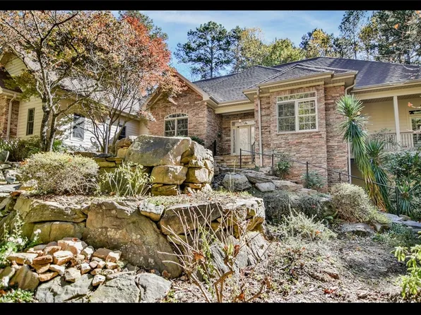 16 Blowing Fresh Dr, Salem, SC 29676