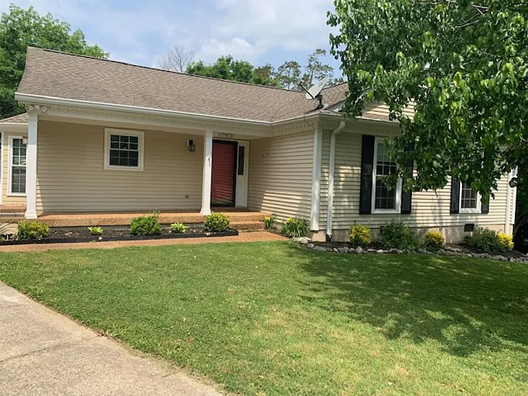 720 Eugenia Ct — Photo 23