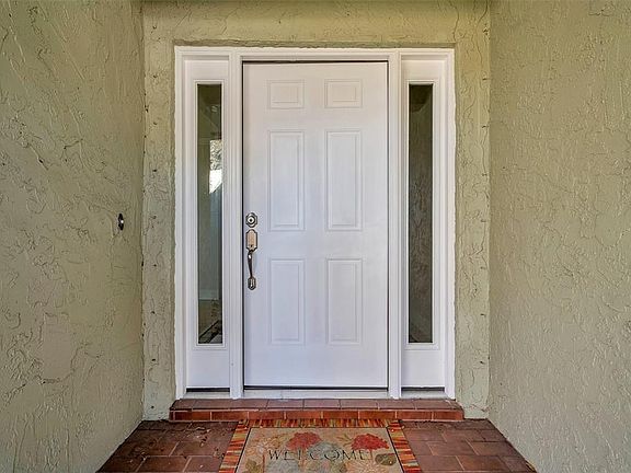 3rd image of 8789 Maplewood Rd