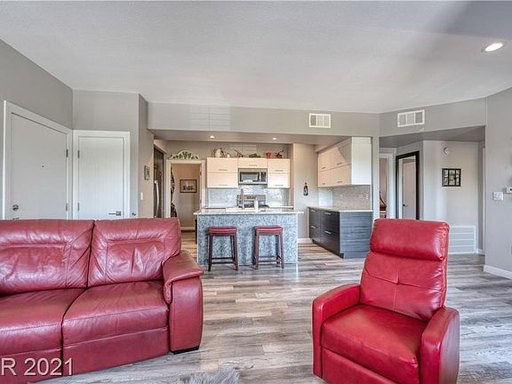 5th image of 8250 N Grand Canyon Dr Unit 2012