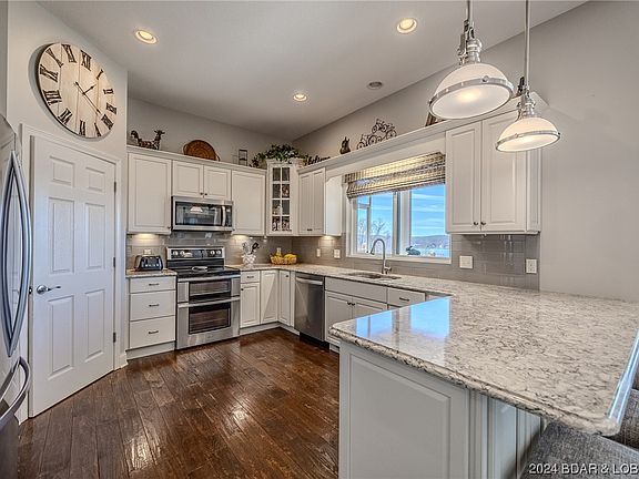 3rd image of 45 Nicol Brook Ln