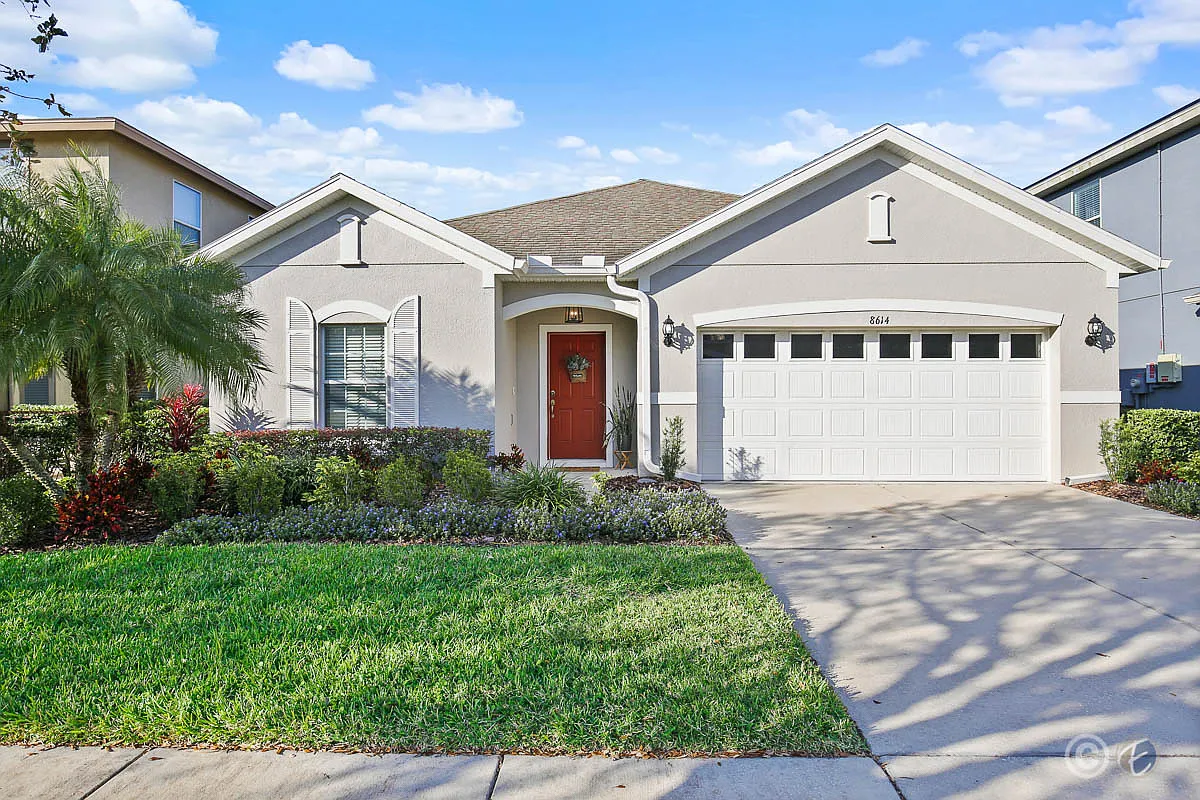 8614 Turnstone Shore Ln — Photo 1