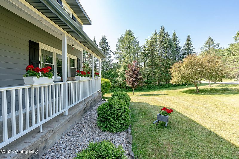4th image of 5 Rolling Ridge Drive