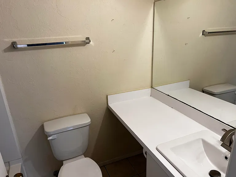 4000 SW 23rd St #2-307 — Photo 18
