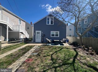 9102 Monmouth Ave, Margate, NJ 08402