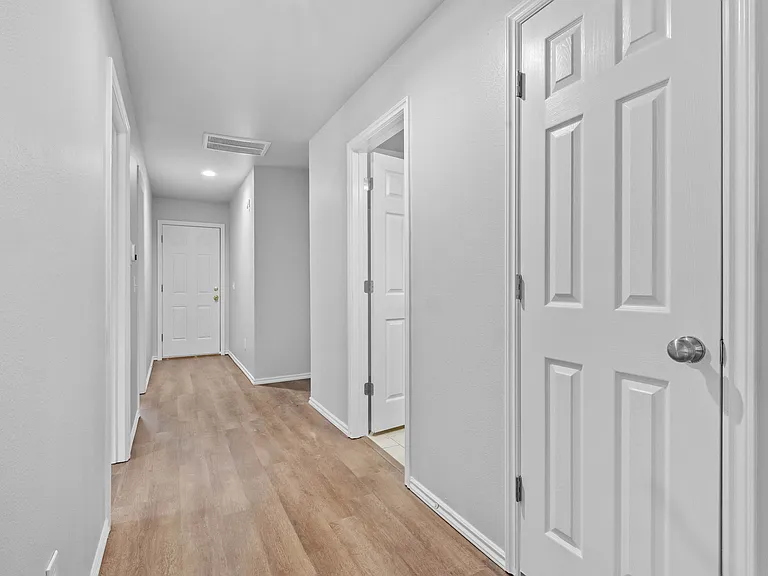 1669 N Evening Shade Dr — Photo 13