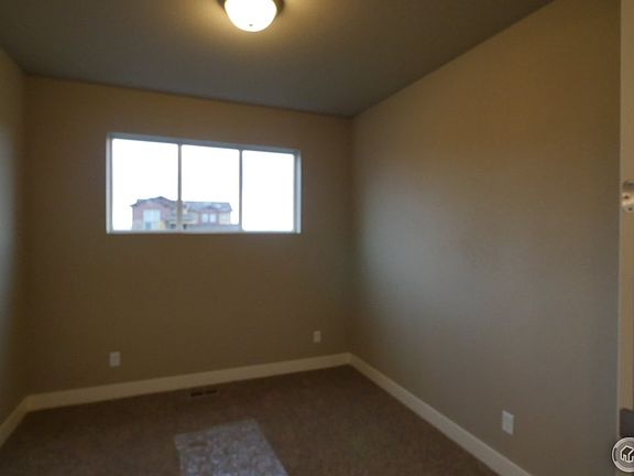 5th image of 2250 Chesapeake Dr