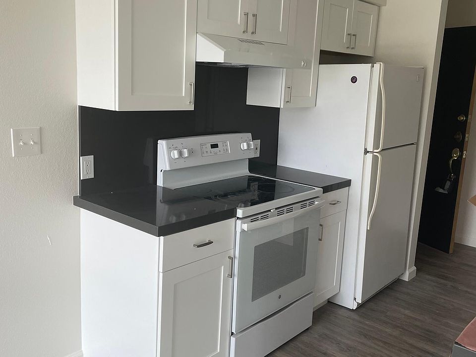 1st image of 465 Kelly Ave APT G