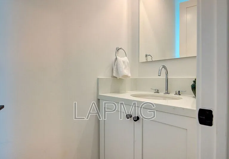 6018 Comey Ave — Photo 14