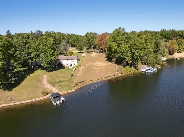 291 W Shore Dr, Jerome, MI 49249