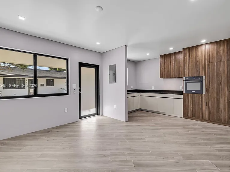 8931 NE 2nd Ave #N2 — Photo 1