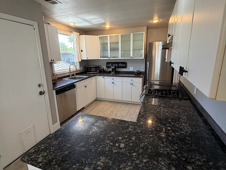 2833 Ponderosa Dr — Photo 10
