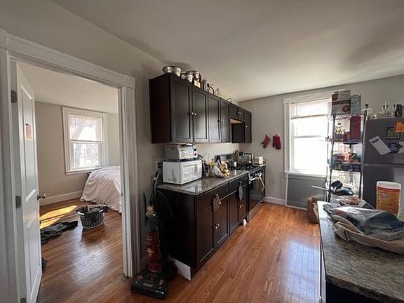 2nd image of 456 Admiral St #1